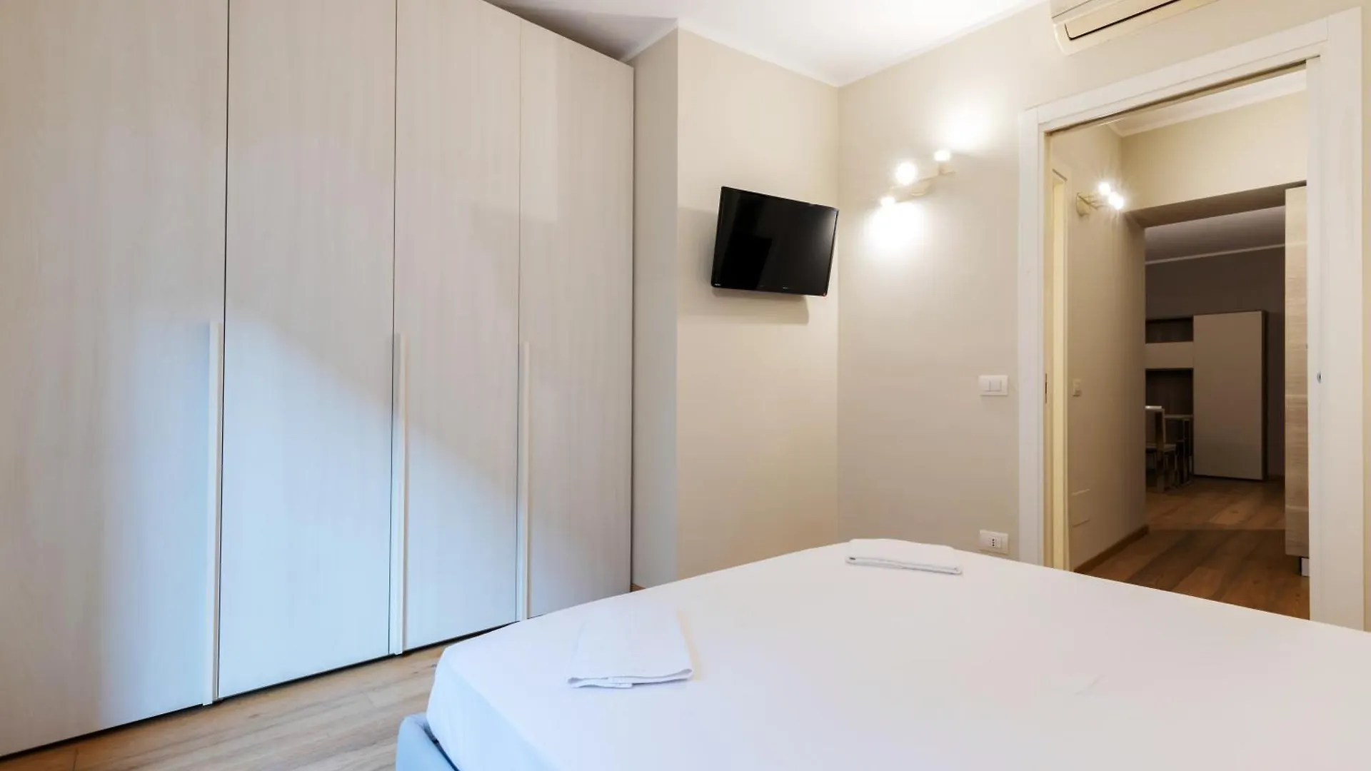 Ferienwohnung Arco Della Pace Corso Sempione - Exceptional Location Mailand Italien